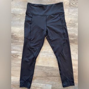 NEW ZYIA Light n Tight High Rise
8-10 Black Ankle 7/8